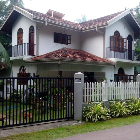 Le Meridien Bnb For Foreign Travelers Negombo Exterior foto
